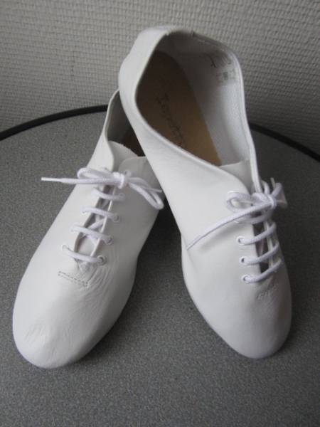 パリ購入品! レペット/repetto ジャズ/JAZZ 白 38（23.5～24） SALE