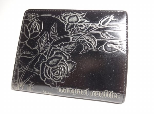 ○新品ジャンポールゴルチェ 薔薇　ローズ柄 黒 財布 k19