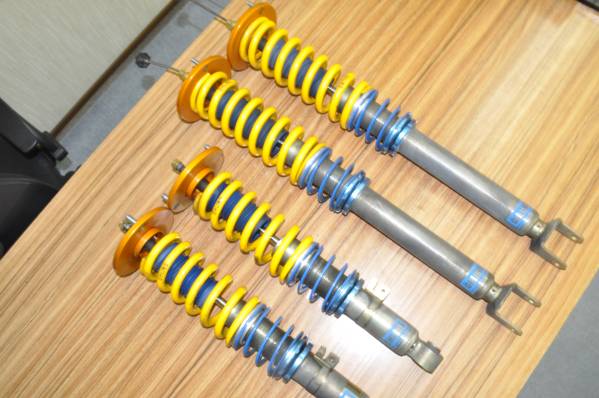 ER34 ECR33 BCNR33 BNR34 スカイライン PCV オーリンズ 車高調