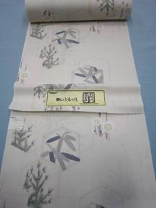 かたせ梨乃のYahoo!オークション(旧ヤフオク!)の相場・価格を見る
