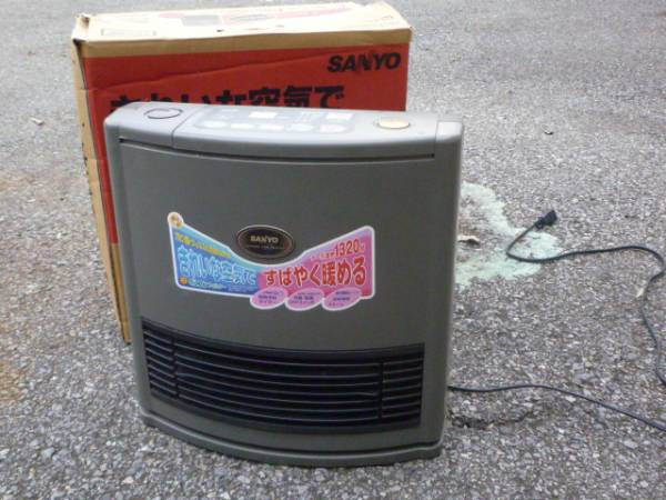 sanyo セラミックファンヒーター　R-CF136  完動品　【12月中旬までに購入していただける方は割引有】 SANYO/セラミックファンヒーター□R-CF136□(ファンヒーター)｜売買