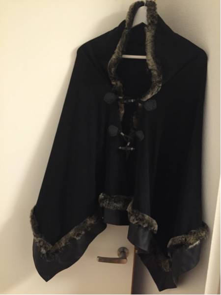 【美品】Three Hundred Thirty Days ポンチョ