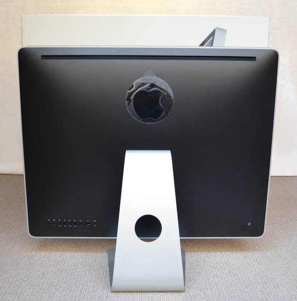 iMac (Early 2009) 24”/2.66GHz/4GB/640GB/ (MB418J/A)美品