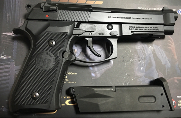 美品 東京マルイ M9A1 ガスブローバック ハンドガン 東京マルイM9A1