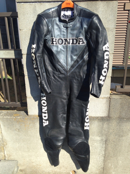 バイク用つなぎ　中古品