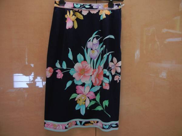 レオナール　スカート