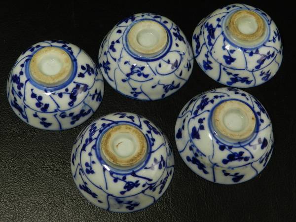 中国古玩　明代染付 鉢 　青花 花唐草文碗茶器　煎茶道具煎茶飾　時代物木箱入 煎茶道具 中国古玩 明代染付 鉢 青花 花唐草文碗茶器 煎茶道具