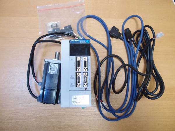 三菱電機ACサーボモータ４００Wセット　MR-J2S-40A