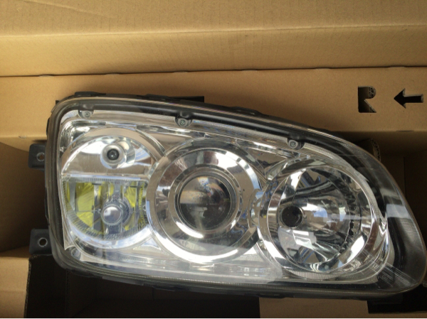 日野純正グランドプロフィアHID ヘッドライト 右 プロジェクター