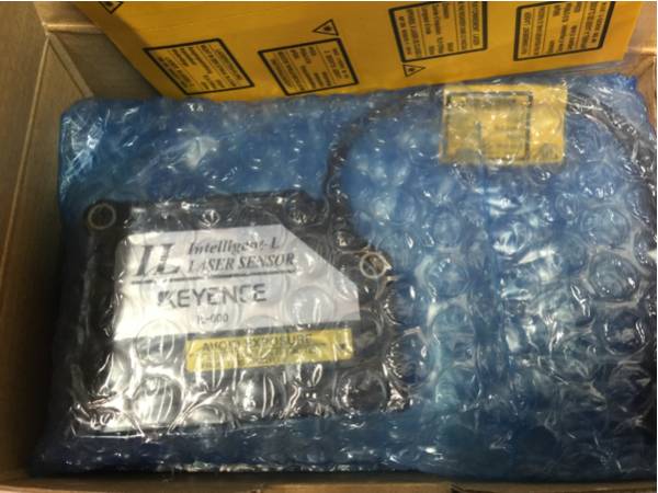 KEYENCEレーザーセンサ→IL-600☆新品☆ キーエンス製レーザーセンサ