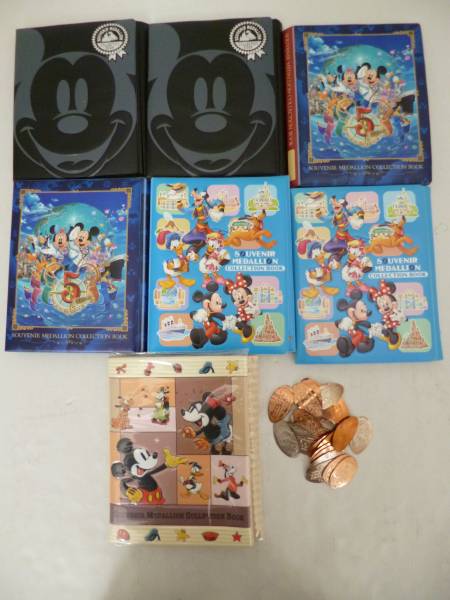 ディズニースーベニアメダル　専用ファイル6冊付 2007～　①