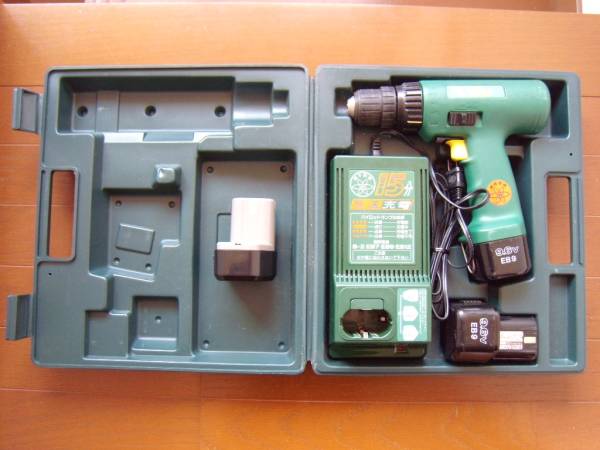 日立ドライバドリル D10DF 9.6V/急速充電中古品新品バッテリー
