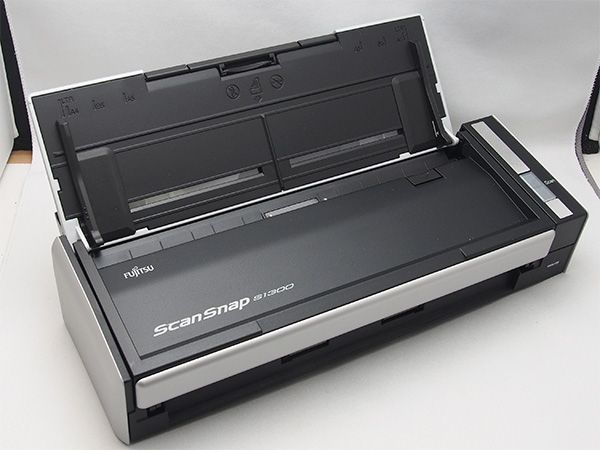美品 総スキャン数84 FUJITSU ScanSnap S1300 富士通