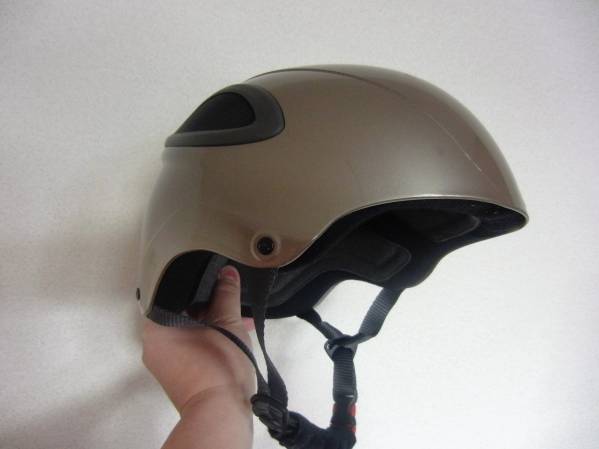 ＲＥＤ　スノーボード　ヘルメット　サイズ60Ｌ　中古　美品