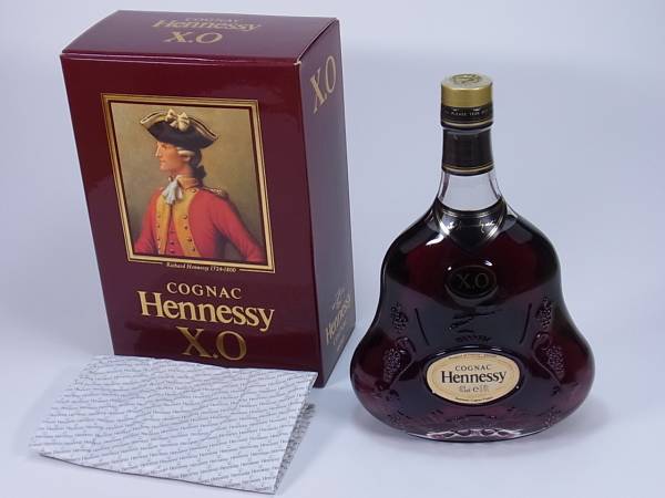 ☆古酒HennessyヘネシーXO 金キャップ クリアボトル未開栓☆箱付