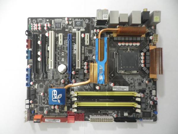 【ASUS P5Q Deluxe】 Intel P45， FSB 1600MHz対応