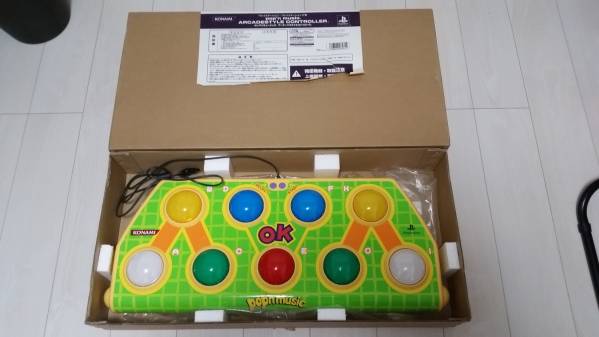 ポップンミュージック　アーケードスタイルコントローラー_1