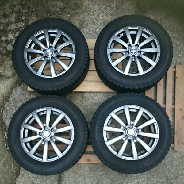 225/60/17 トヨタ純正ホイール+スタッドレスタイヤ4本セット 225⁄60⁄17 トヨタ純正ホイール+スタッドレスタイヤ4本セット 楽天