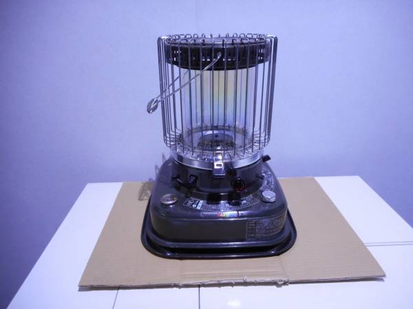 トヨトミ RAiNBOW レインボー 石油ストーブ RB-3形