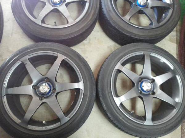 RAYS レイズ VERSUS 15インチ5.5J PCD100 4H +35 175⁄65R15タイヤ付