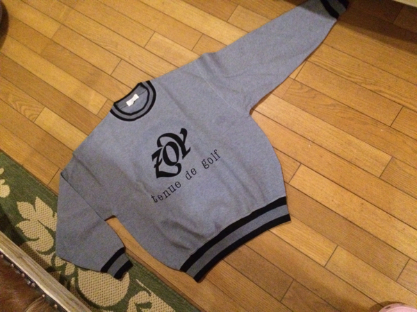 ZOY ゾーイグレーのトレーナー未使用