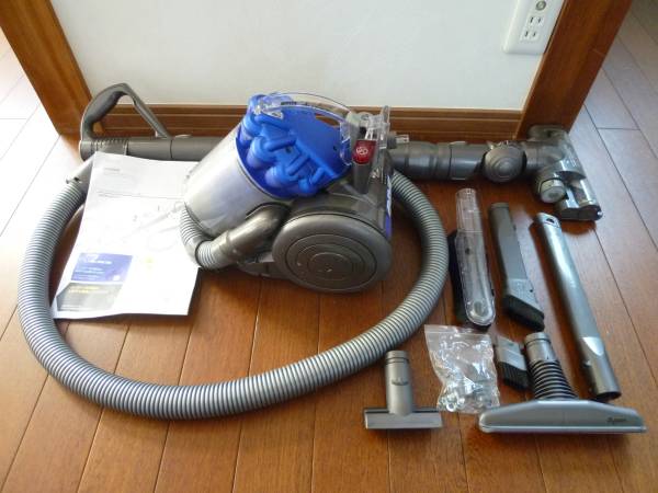 ダイソン DC26 サイクロン 掃除機 dyson 日本語取説付 ダイソン 家電