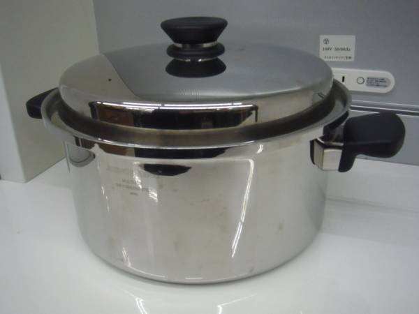 アムウェイ◆24cm 【クィーン・クック 両手鍋 MULTI-PLY】 Amway