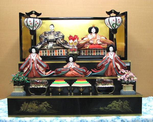 豪華な雛人形セット　三段 ☆未使用品☆ 高級 ひな人形三段飾りセット (01) ☆未使用☆ 高級