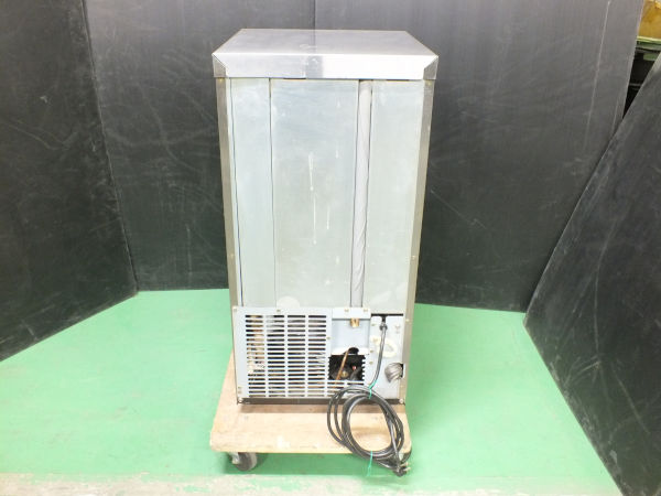 SANYO SIM-S28 全自動製氷機*現状品 SANYO サンヨー 製氷機 44L SANYO SIM-S28 全自動製氷機*現状品 SANYO サンヨー 製氷機 44L