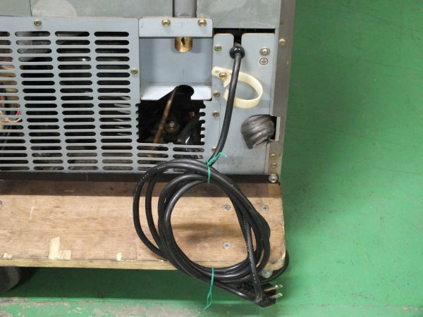 SANYO SIM-S28 全自動製氷機*現状品 SANYO サンヨー 製氷機 44L SANYO SIM-S28 全自動製氷機*現状品 SANYO サンヨー 製氷機 44L