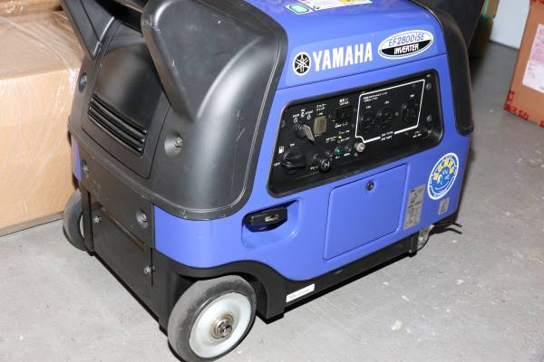 YAMAHA EF2800iSE　中古