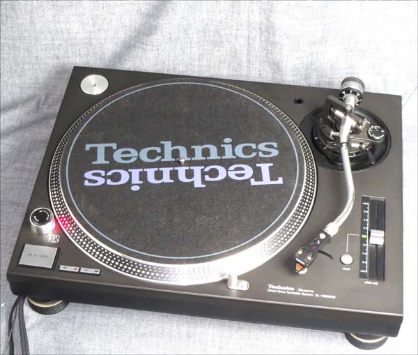 美品 Technics テクニクス SL-1200MK5 元箱付 レコードプレーヤー