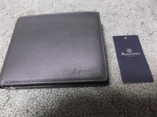 定価15120円【Aquascutum】二つ折財布　小銭入れ付 /鹿革
