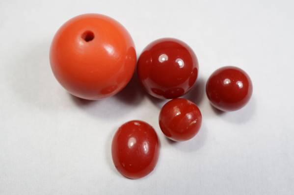 血赤珊瑚 コーラル 根付 赤サンゴ さんご 大小 五個 丸玉 大玉