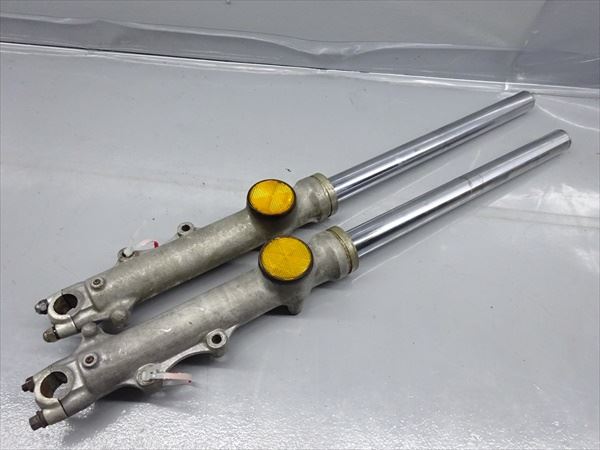 カワサキ W1SA フロントフェンダーステー　純正新品未使用　検)W1S W3 ε0124-17 カワサキ W3 650RS 純正 フロントフォーク サス Z1⁄Z2,W1S
