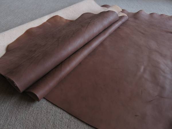 半裁★ヌメ　モカブラウン系　アンチック　しぼ♪E