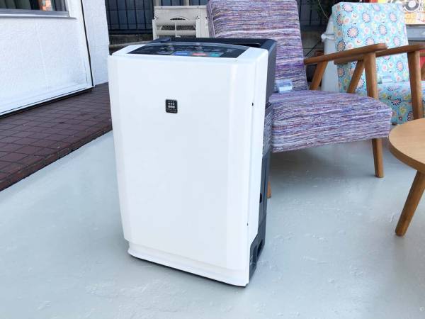 [ ダイキン ] 8万円ACZ65M-W 除湿加湿空気清浄機「クリアフォース」 未使用】DAIKIN ダイキン クリアフォース ACZ65M-W ホワイト