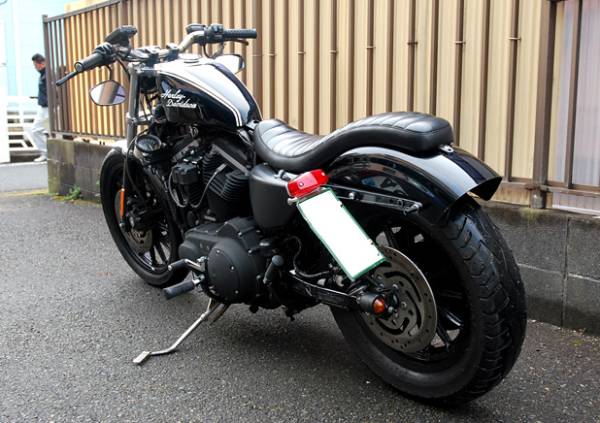 XL883R 2006年　最終キャブ　スポーツスター　オーリンズ