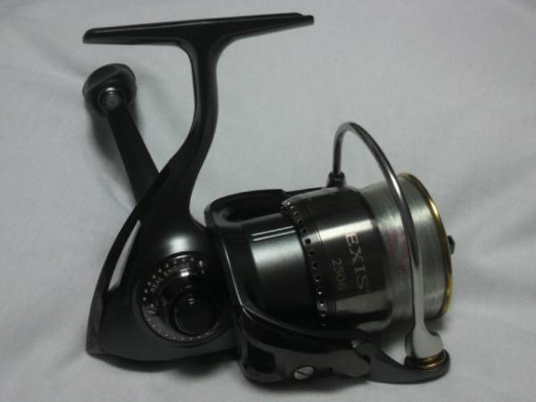 ダイワ イグジストスティーズカスタム2506(中古美品)箱なし ダイワ イグジストスティーズカスタム2506(中古美品)箱なし