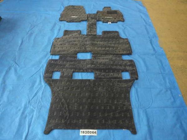 ◇ステップワゴン　RK1　フロアーマット　NO，191865◇