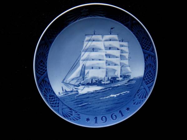 イヤープレート ロイヤルコペンハーゲン ROYAL 1961年 COPENHAGEN 