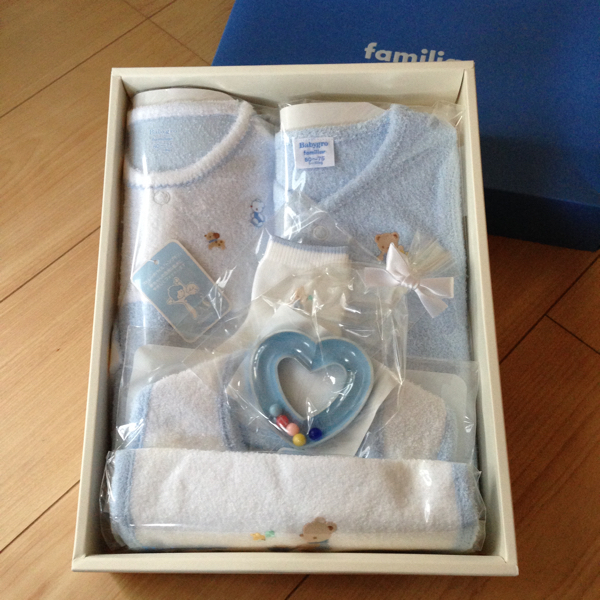 ☆新品☆ファミリア新生児お祝いセット/男の子/箱入り/60～75