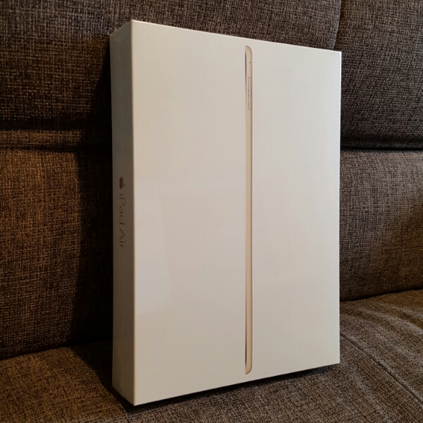 Apple iPad Air2 Wi-Fi 16GB ゴールド 新品未開封 1