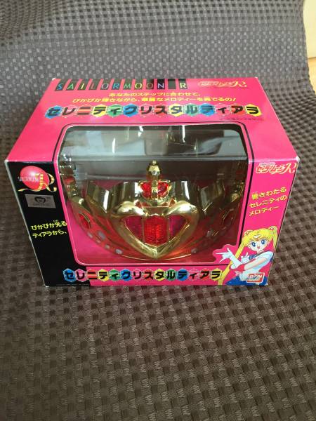 公式通販 セレニティクリスタルティアラ ㈱バンダイセーラームーンR