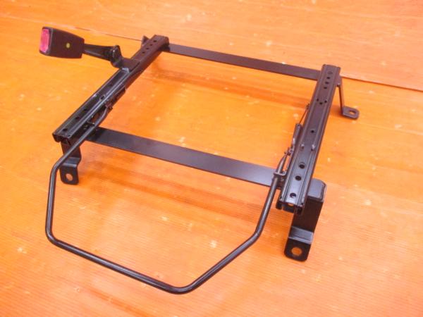 【I】ブリッド シートレール 左側 セリカ カルディナ 中古品