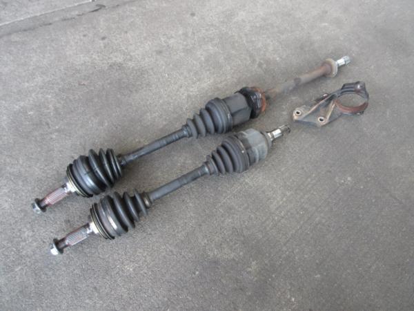 ★9037＠126　トレノ　AE101 GT APEX 4AG ドライブシャフト B1下