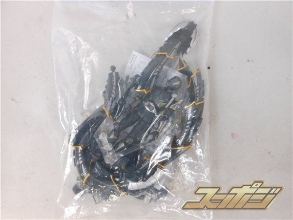 U90 SHフィギュアーツ 仮面ライダーリュウガ&ドラグブラッカー