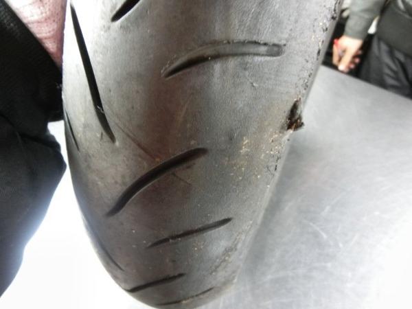 ブリジストン BATTLAX BT016F 120/70ZR17☆バリ山