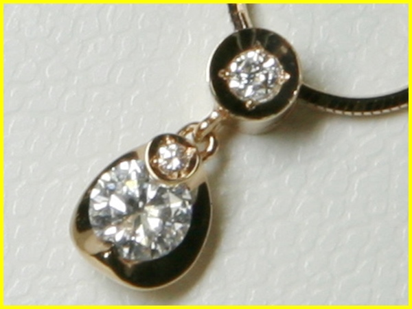 K18値下げ即決 ダイヤ 調整可ネックレスシャネル鞄等おまけ