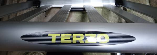 2025，定番 TERZOルーフラックEA303(ルーフキャリア)｜売買されたオークション情報、yahooの商品情報をアーカイブ公開 - オークファン ルーフキャリア